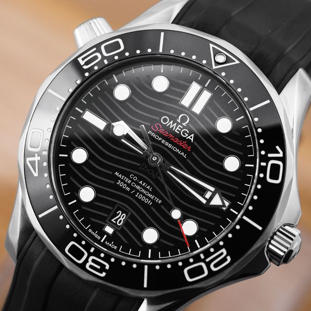 Omega Seamaster Diver 300m 210.32.42.20.01.001 Image 5